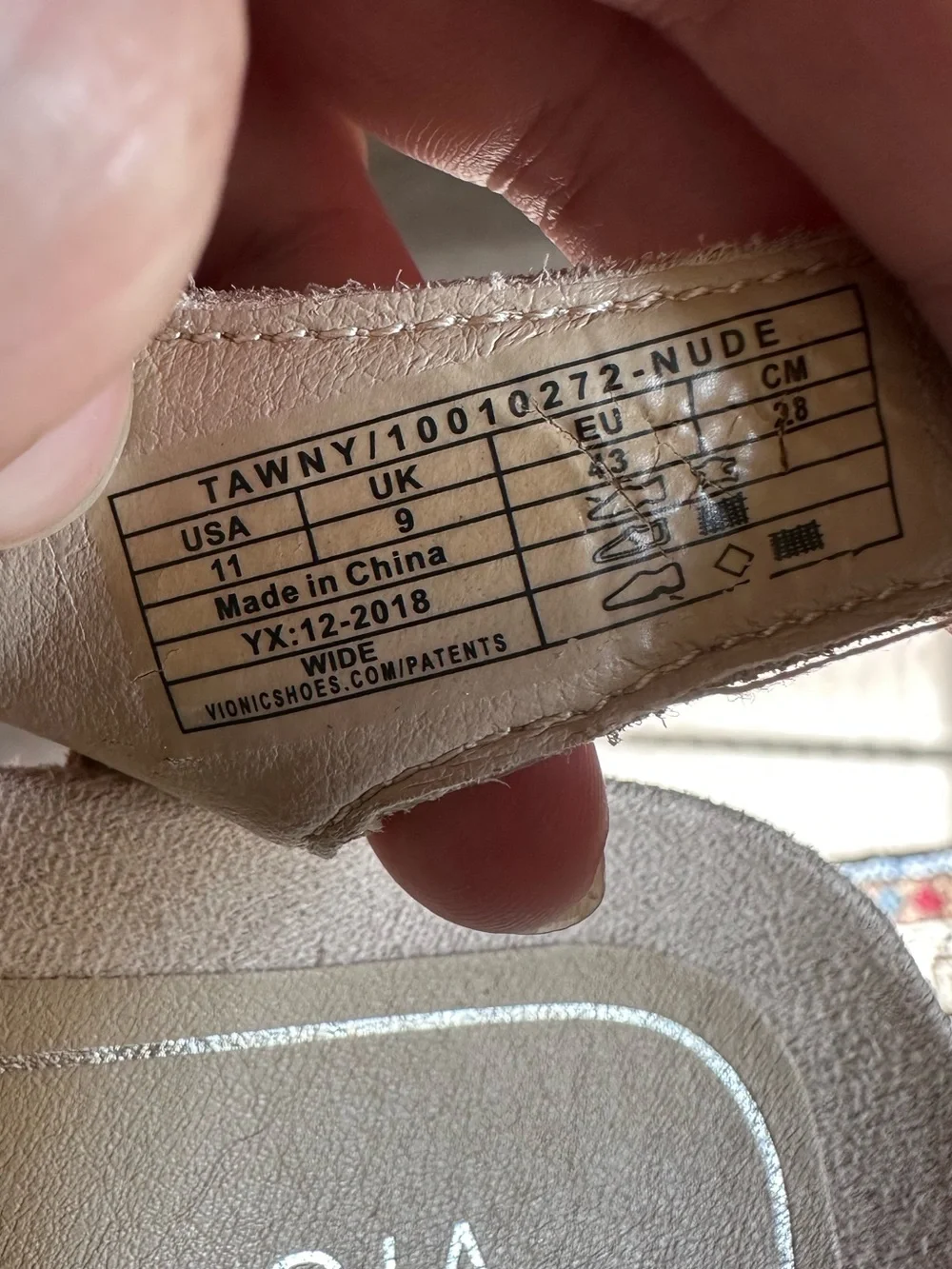 Vionic Hoola Tawny Platform T-Strap Wedge Sandals Nude Suede Leather 11 Wide